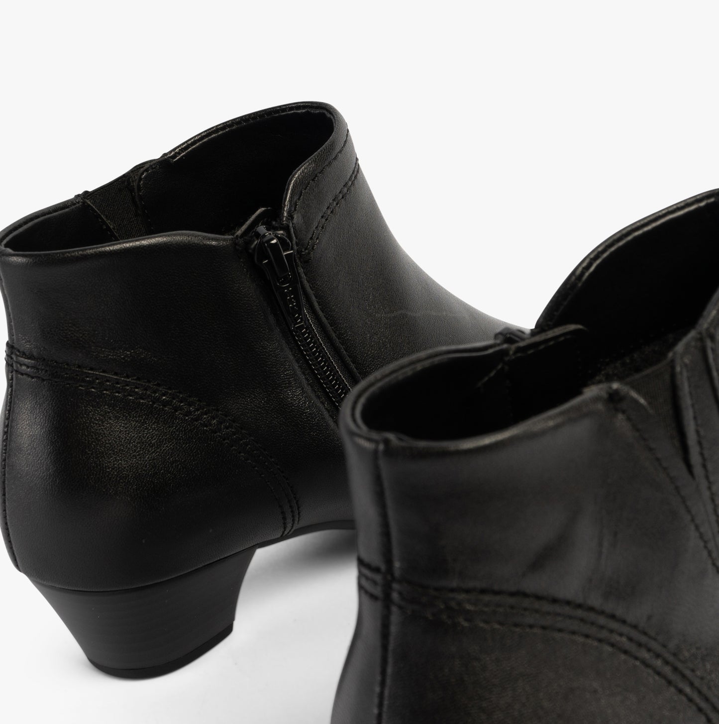 HERITAGE Womens Boots Black