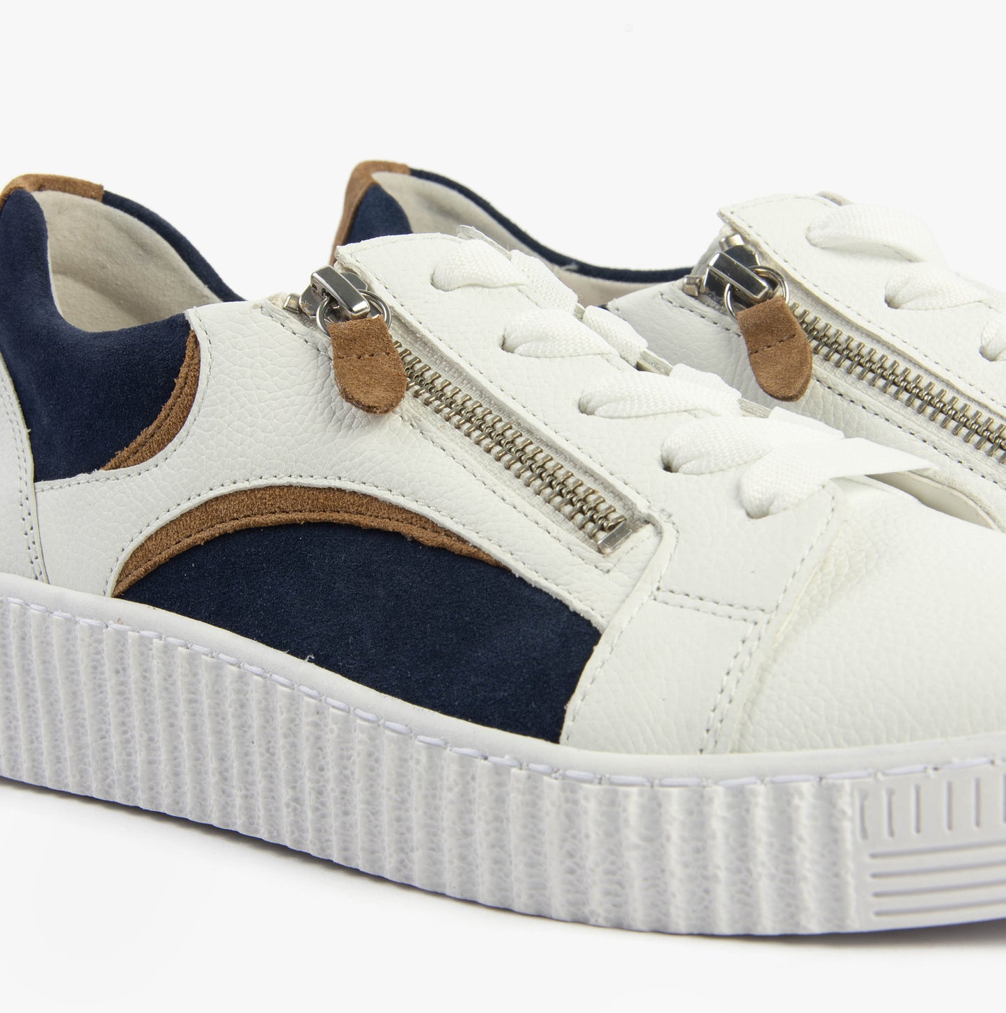 WEMO Womens Trainers White