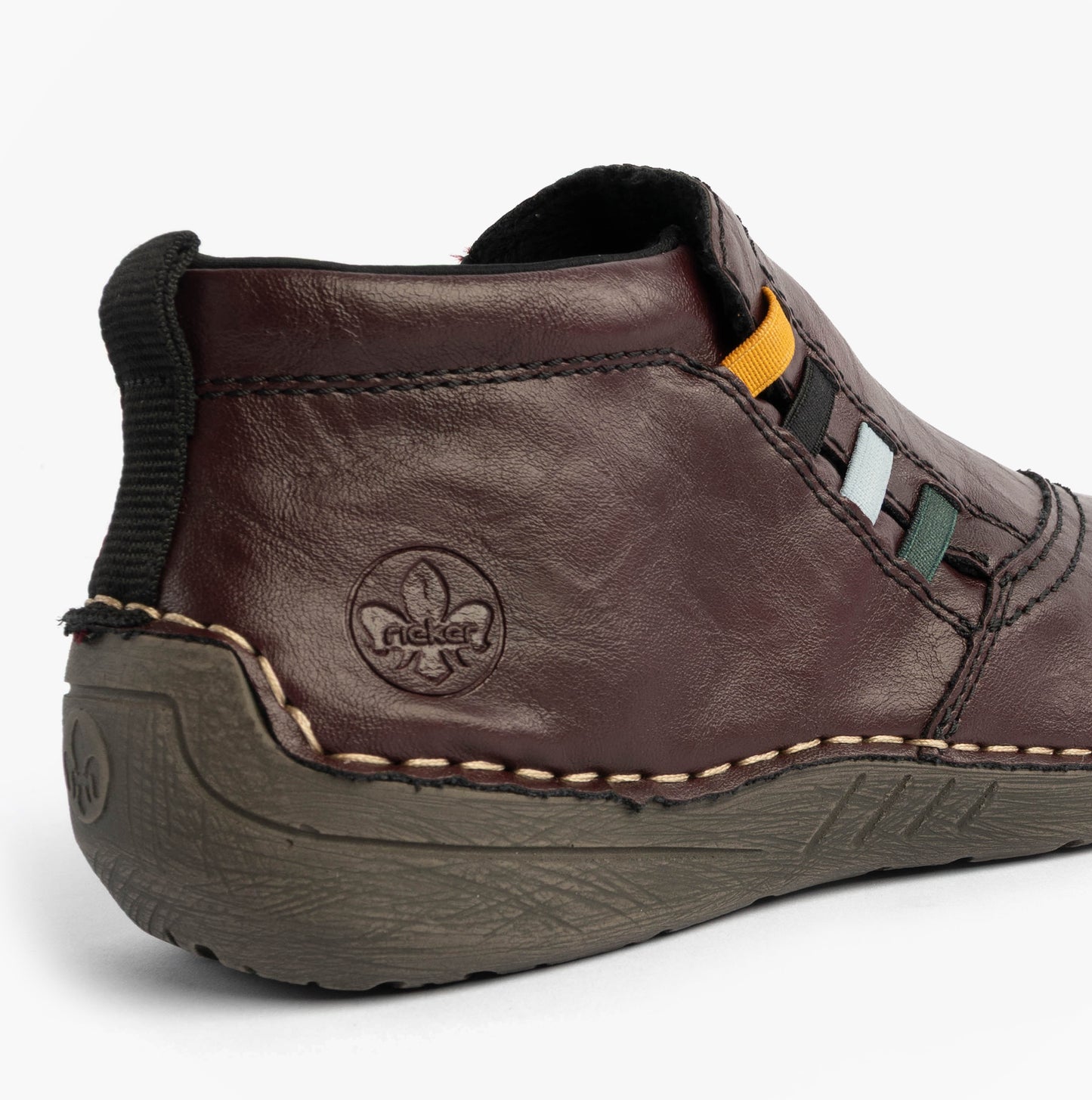 52584-30 Womens Boots Red