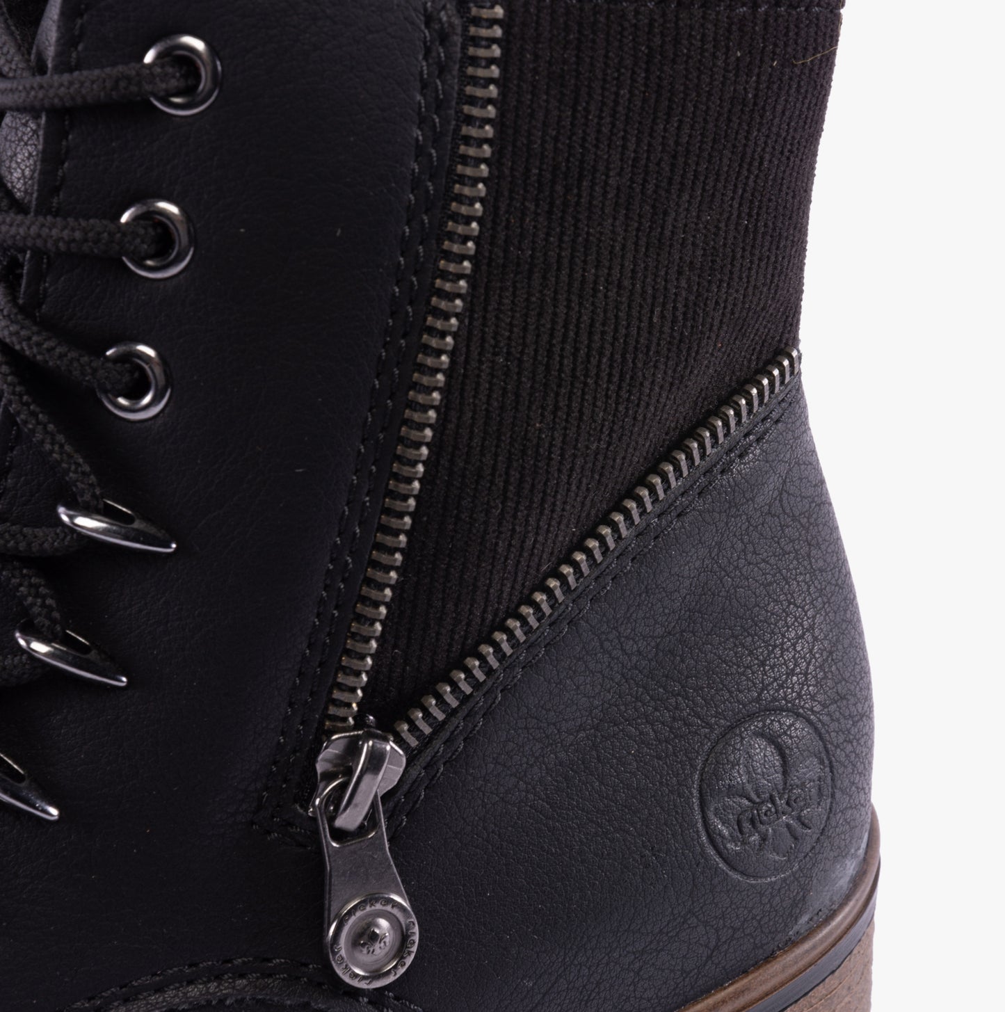 77520-00 Womens Boots Black