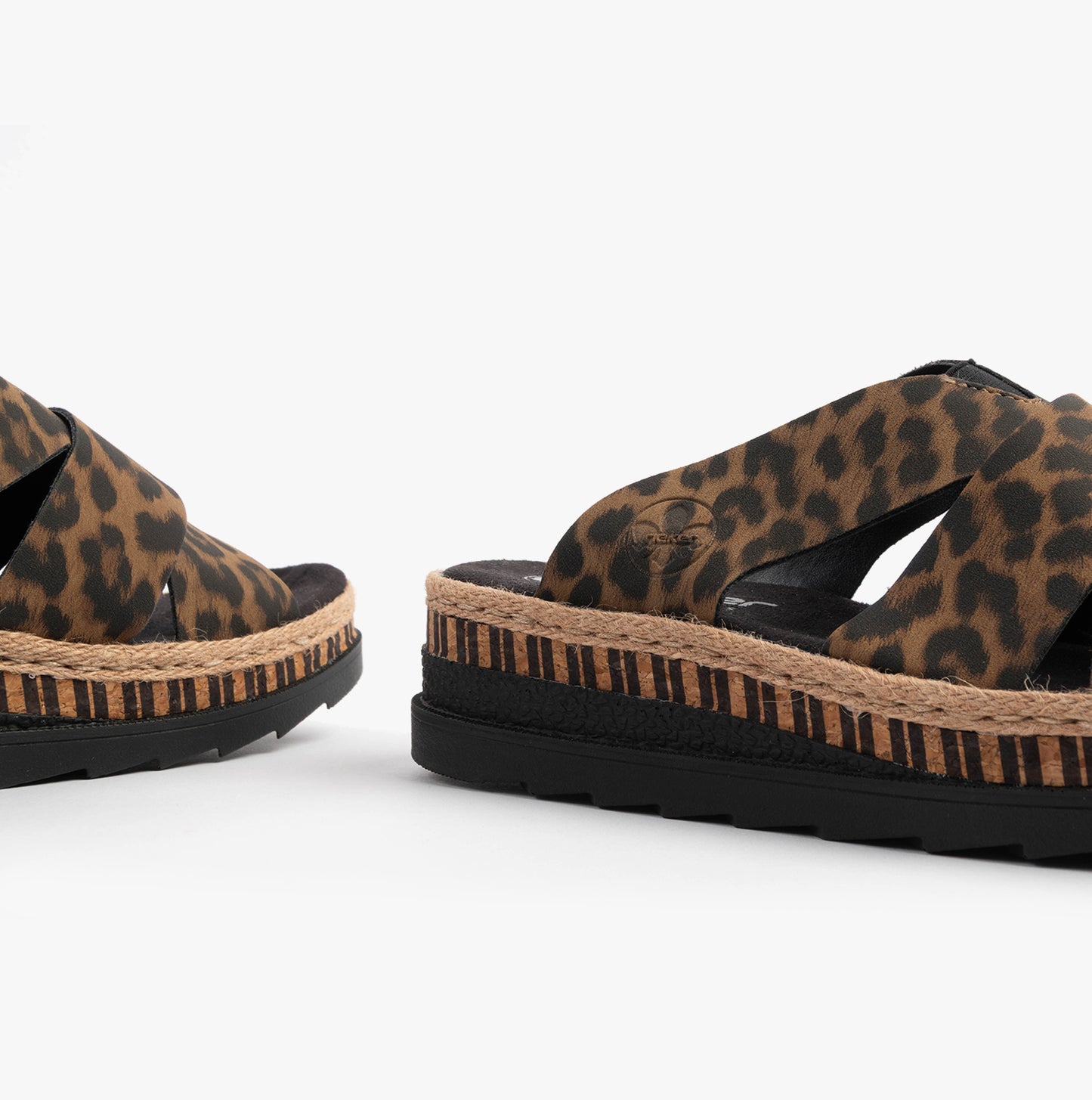 V7989-90 Womens Sandals Multi