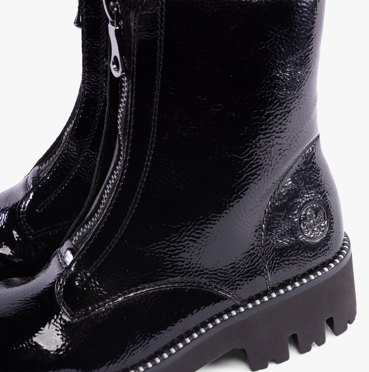 Y3351-00 Womens Boots Black