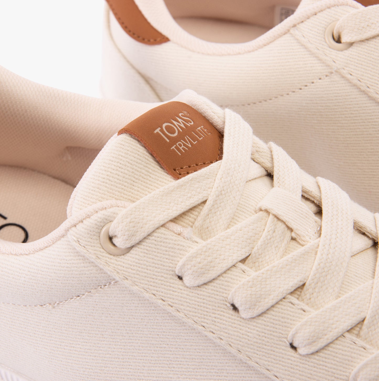 TRVL LITE RIO Mens Trainers Beige