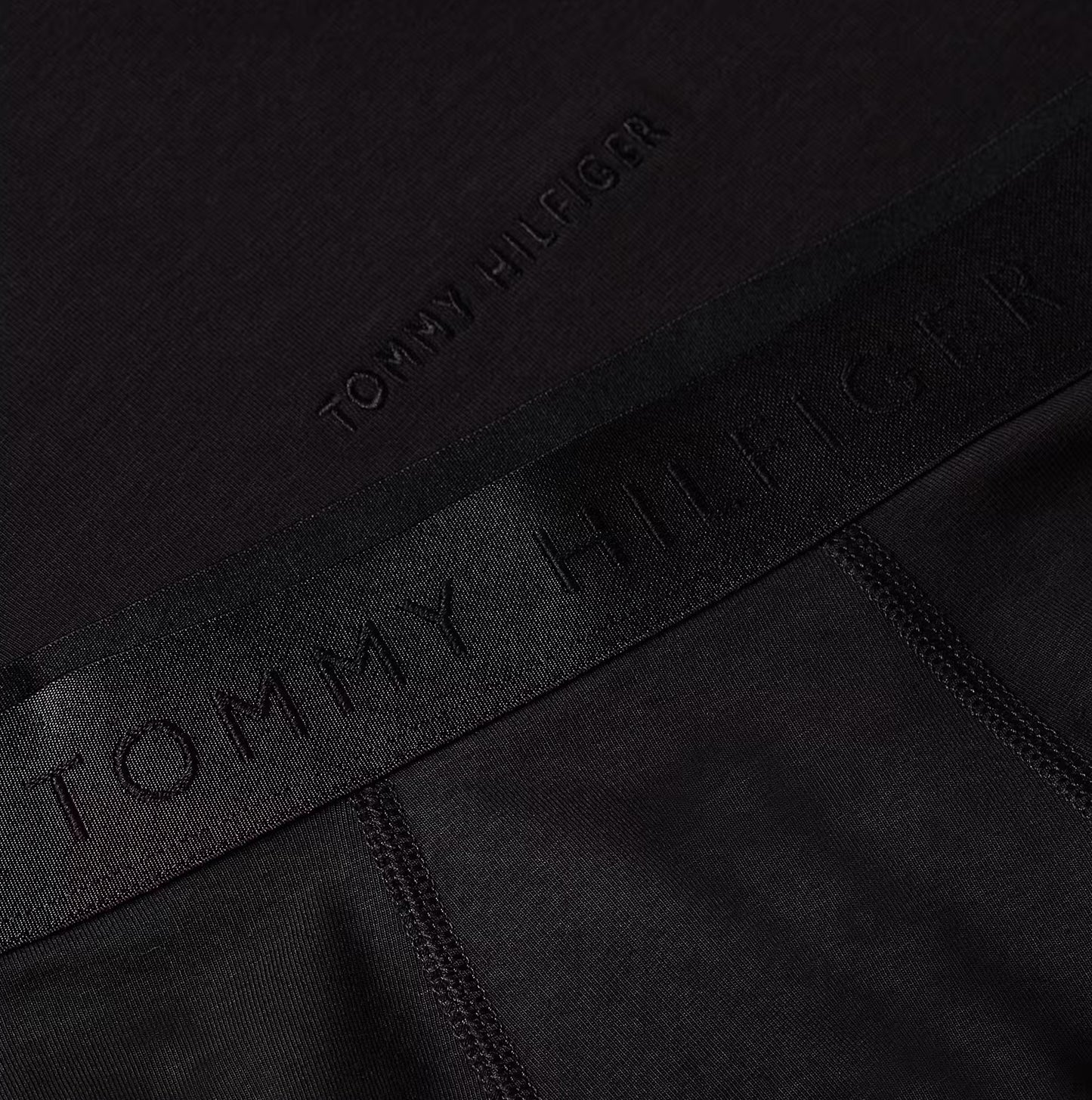 Tommy Hilfiger Mens Boxer Briefs & T-Shirt Black