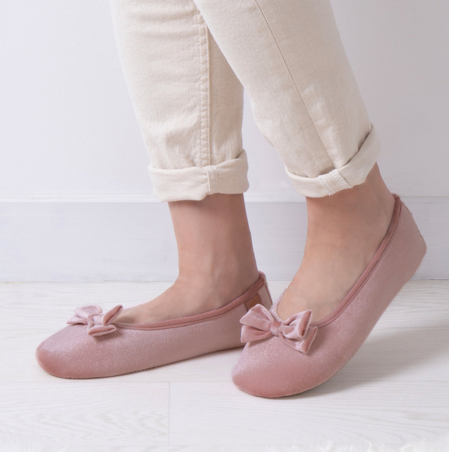 Totes Isotoner SPARKLE VELOUR BALLET Womens Ballet Slippers Pink