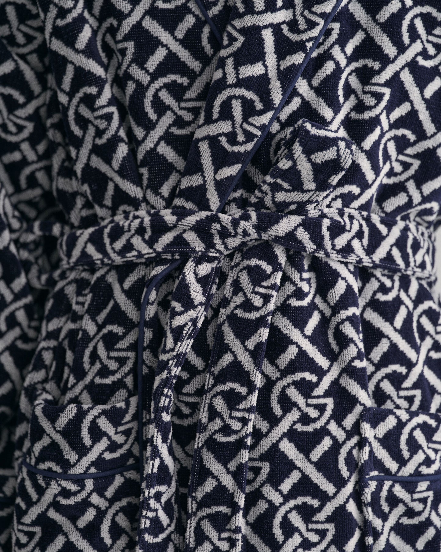 856006603-433-3.jpg
