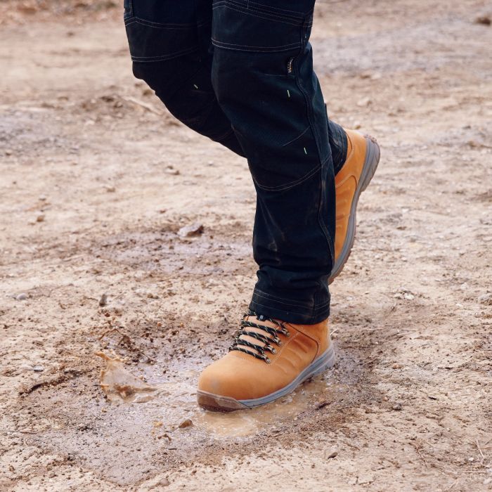 Apache MOOSE Unisex Boots Wheat