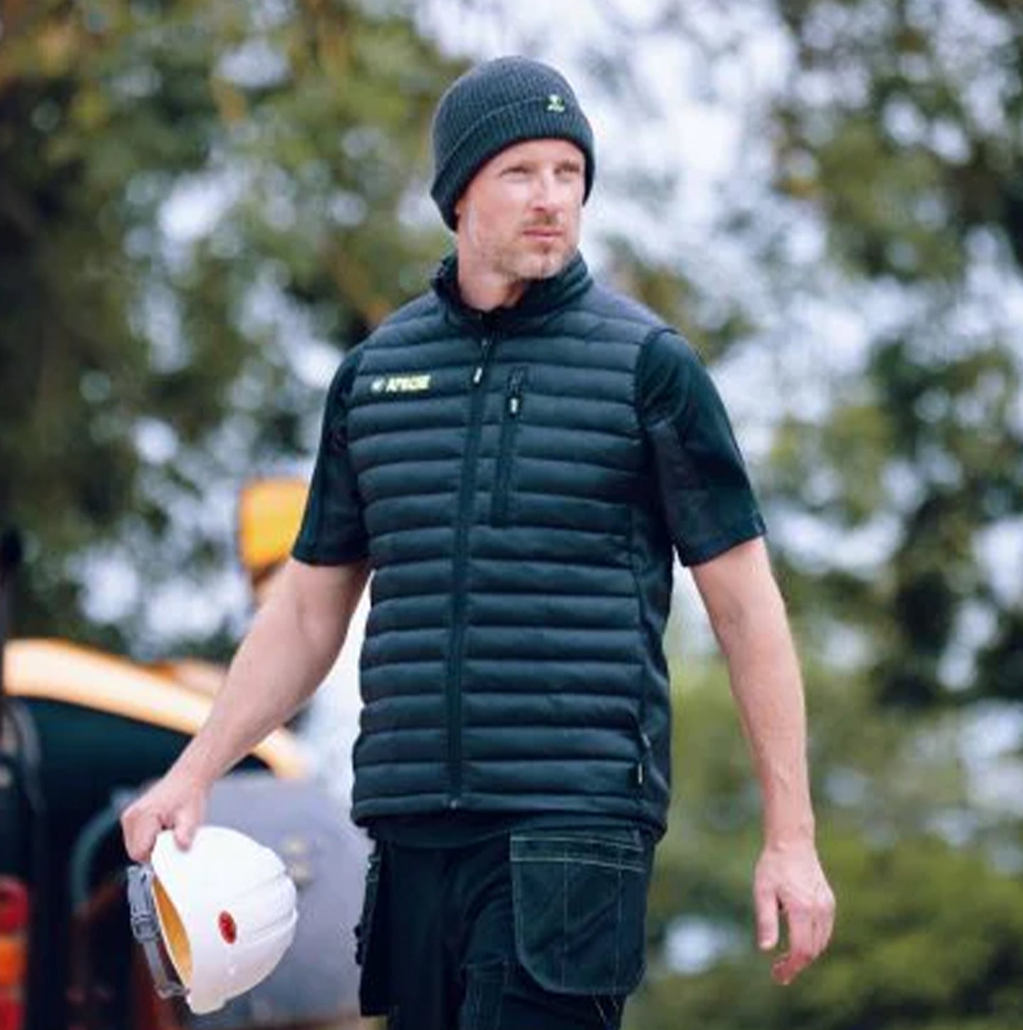 Apache PICTON Mens Gilet Black