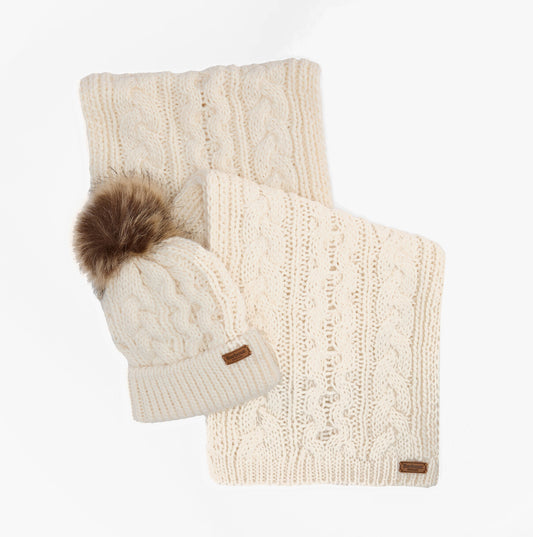 Barbour PENSHAW BEANIE & SCARF Gift Set Womens Cloud