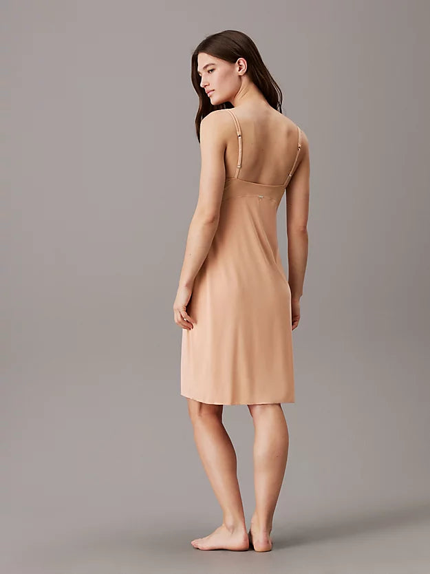 Calvin Klein SCULPT LACE LOUNGE Full Slip Nightdress Womens Subtle Bloom