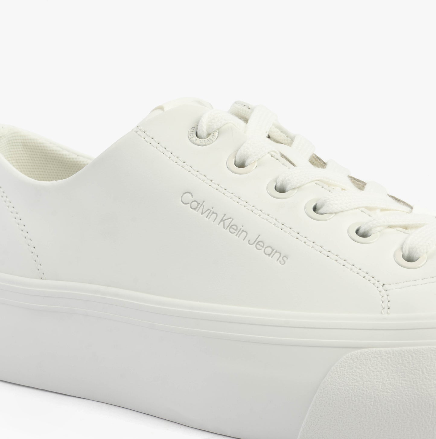 CalvinKlein-[YW0YW017710K4]-TripleBrightWhite-6.jpg