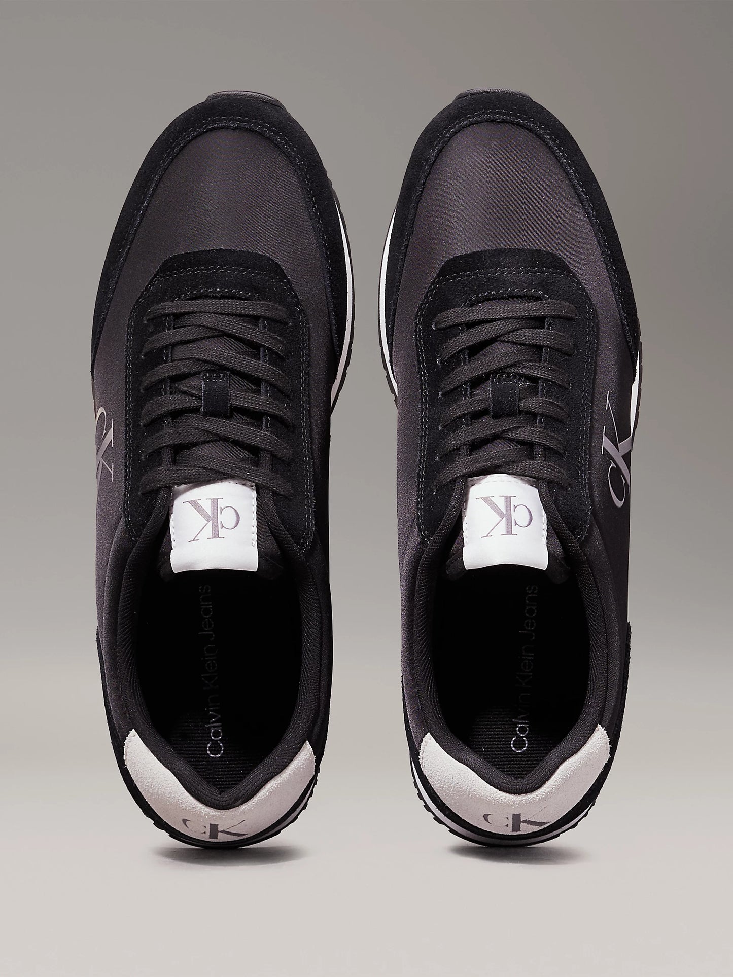Calvin Klein RETRO RUNNER ICONIC Mens Trainers Black/Bright White