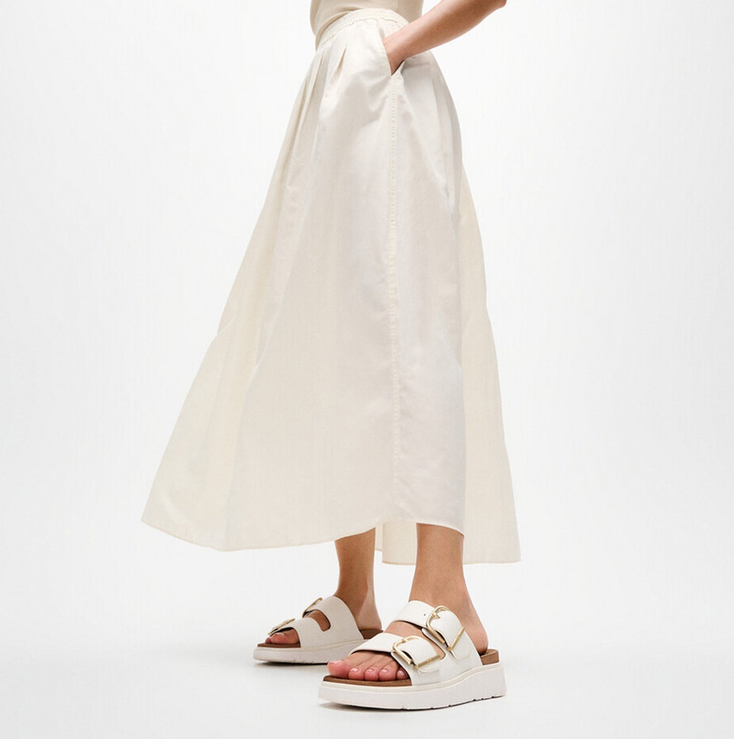 FitFlop GEN-FF BUCKLE Womens Cross Strap Sandals Urban White