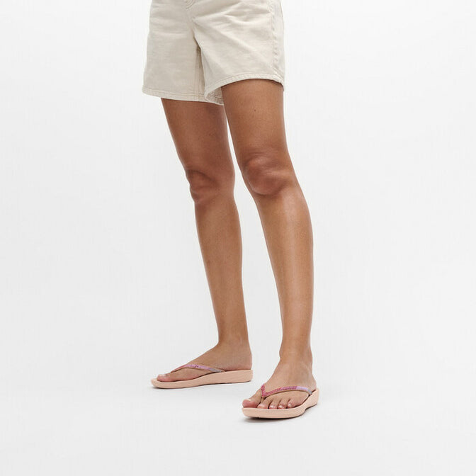 FitFlop IQUSHION Womens Flip Flops Beige