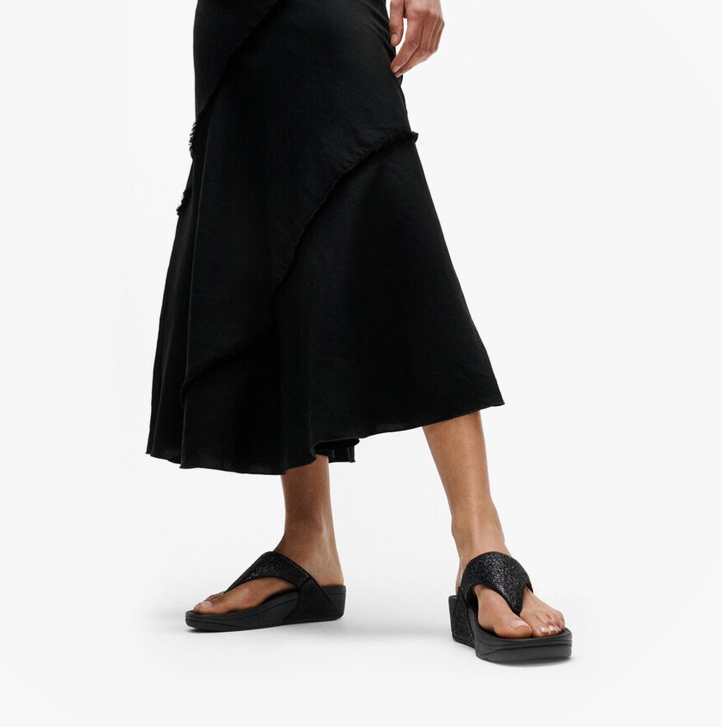 FitFlop LULU CRINKLED-SHIMMER Ladies Toe Post Sandals Metallic Black