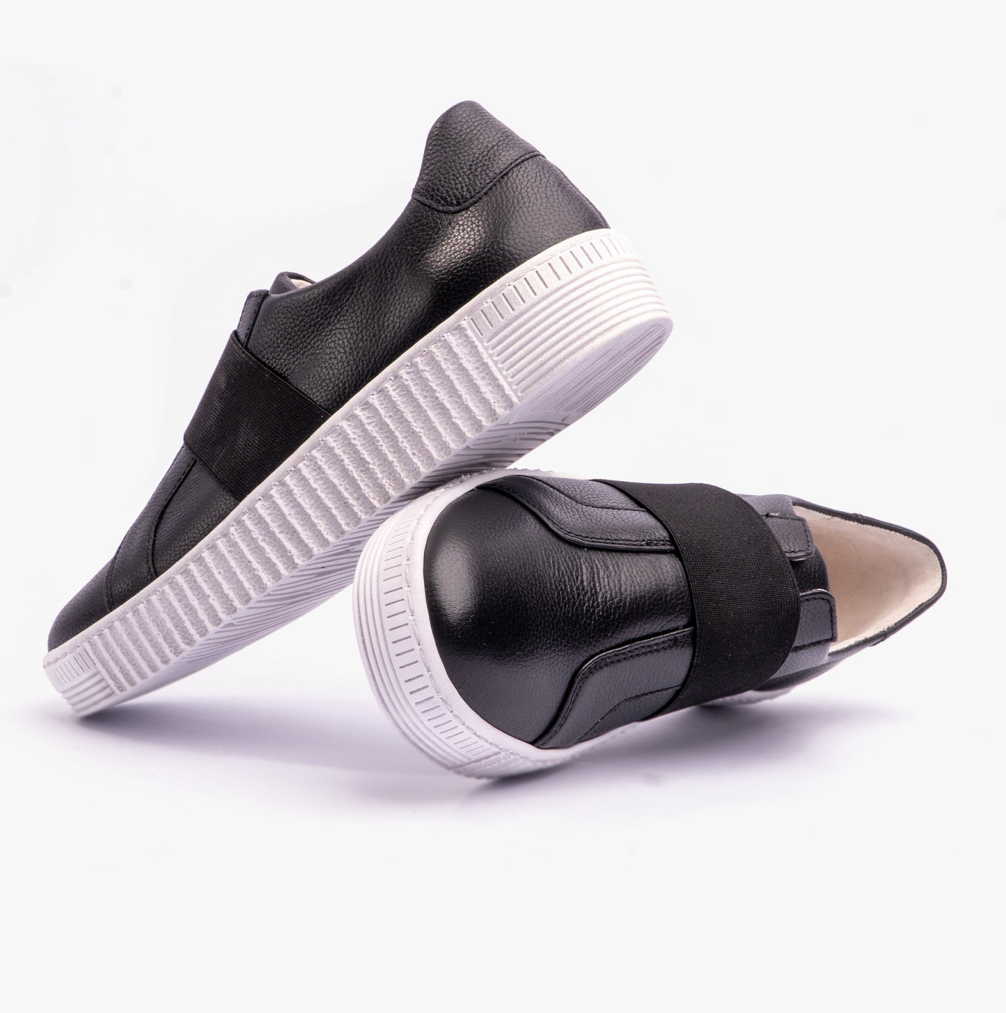 WILLOW Womens Trainers Black