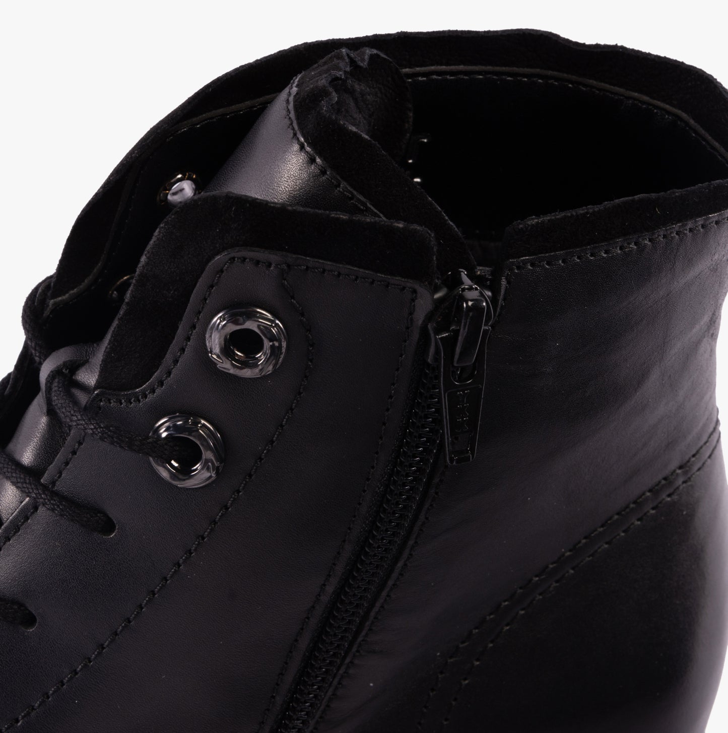 BOAT Womens Ankle Boots Black