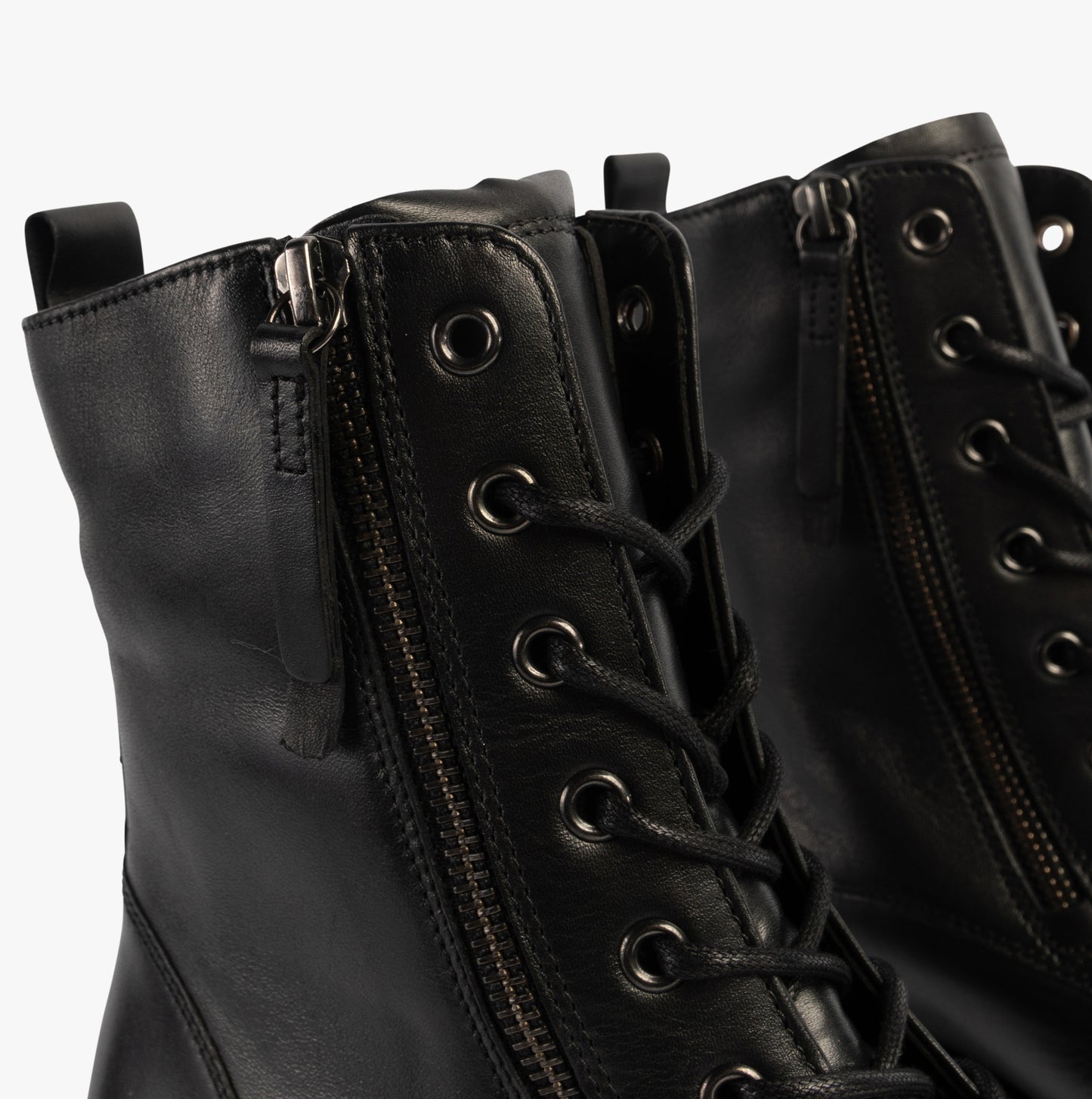SERVE Womens Ankle Boots Black