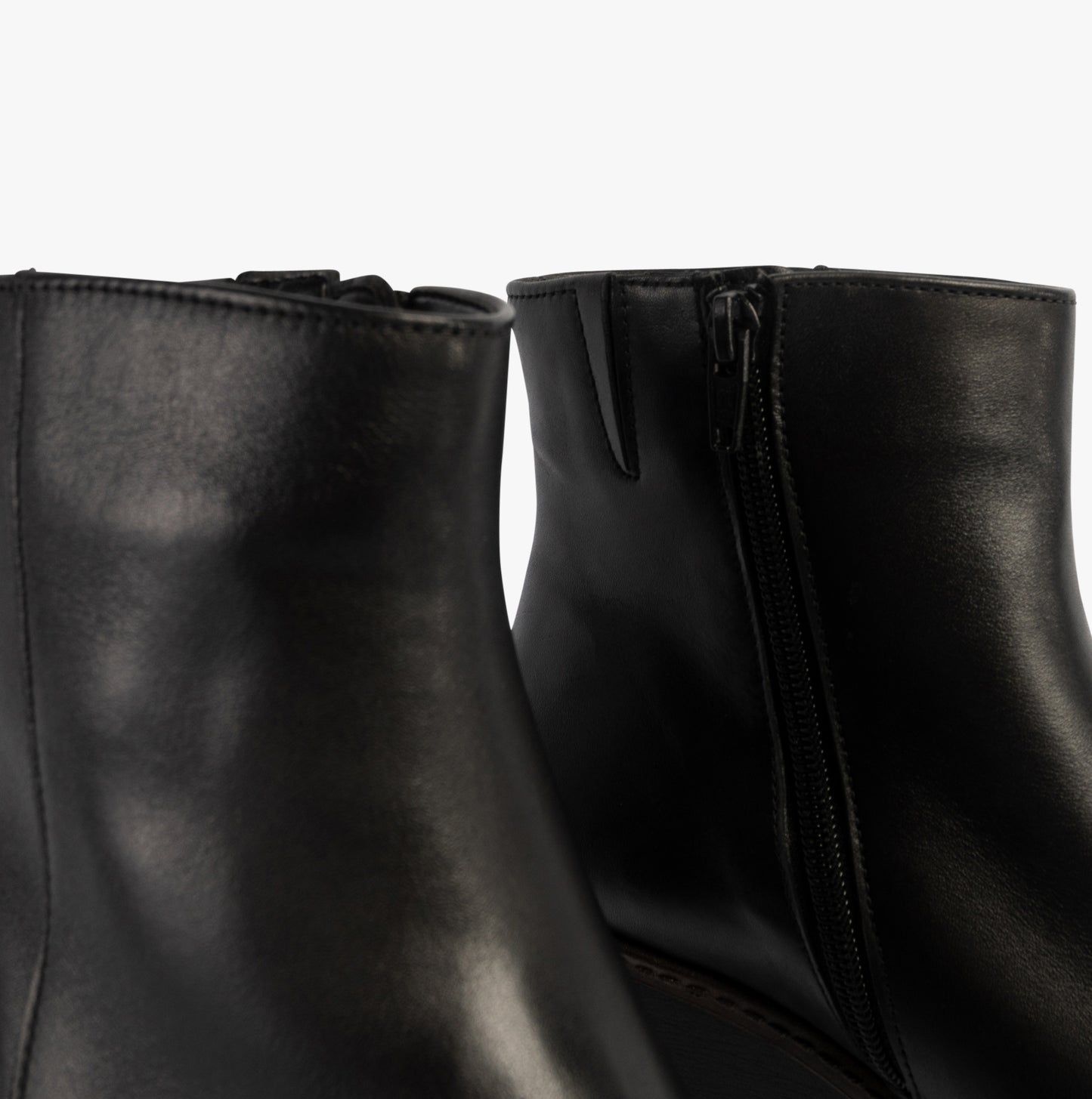 UTOPIA Womens Ankle Boots Black