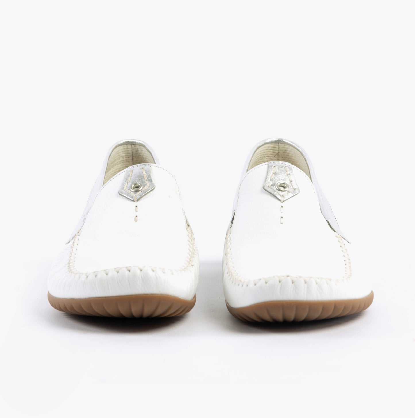 CALIFORNIA Womens Moccassins White/Silver