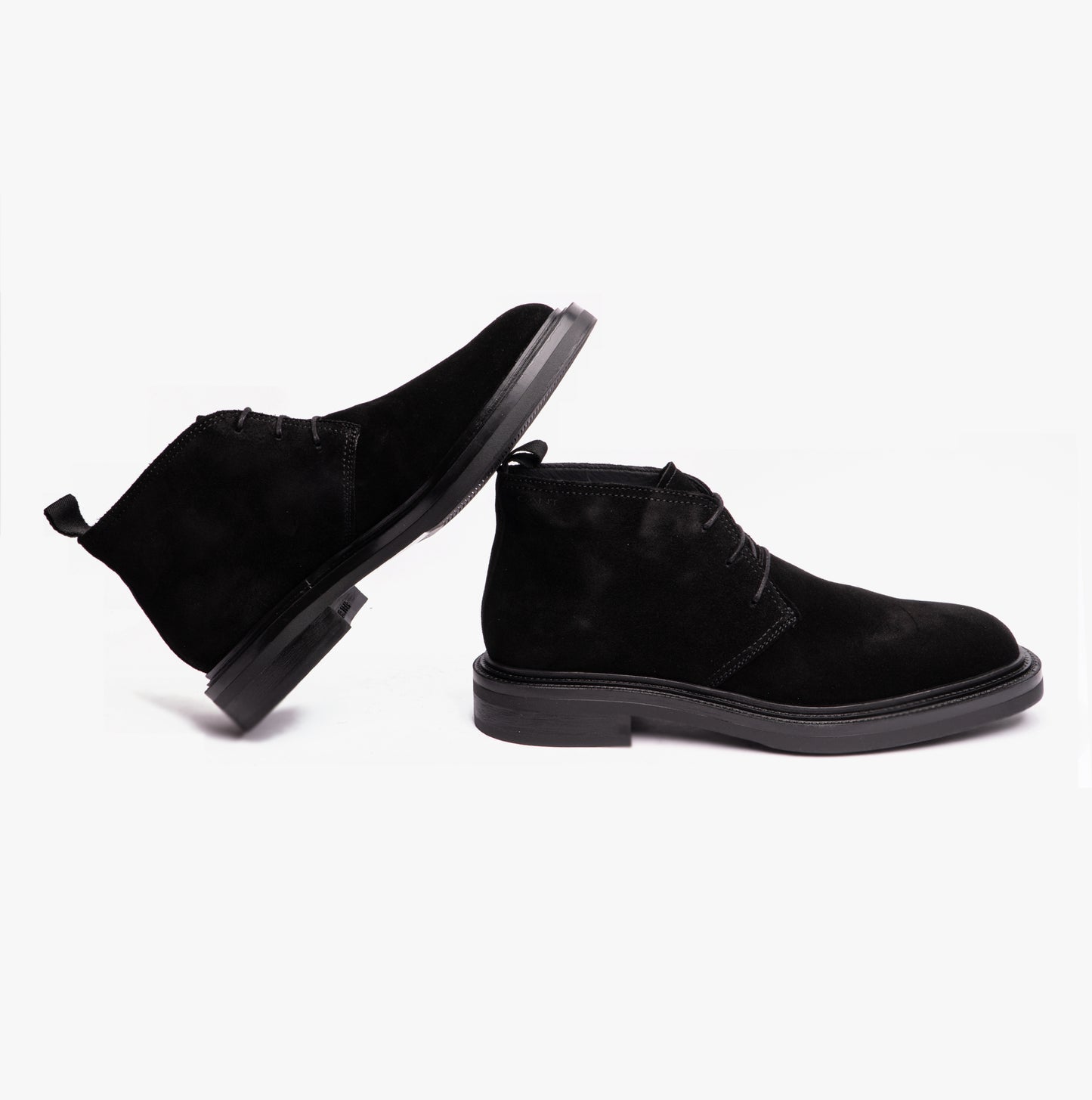 FAIRWYN Mens Chukka Boots Black