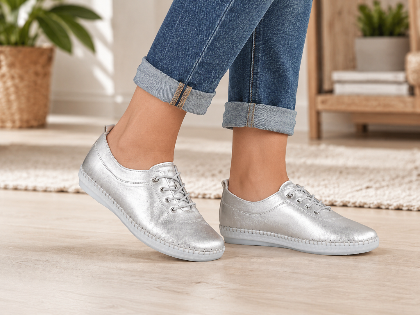 Mod Comfys LOUISE Womens Comfort Shoes Silver