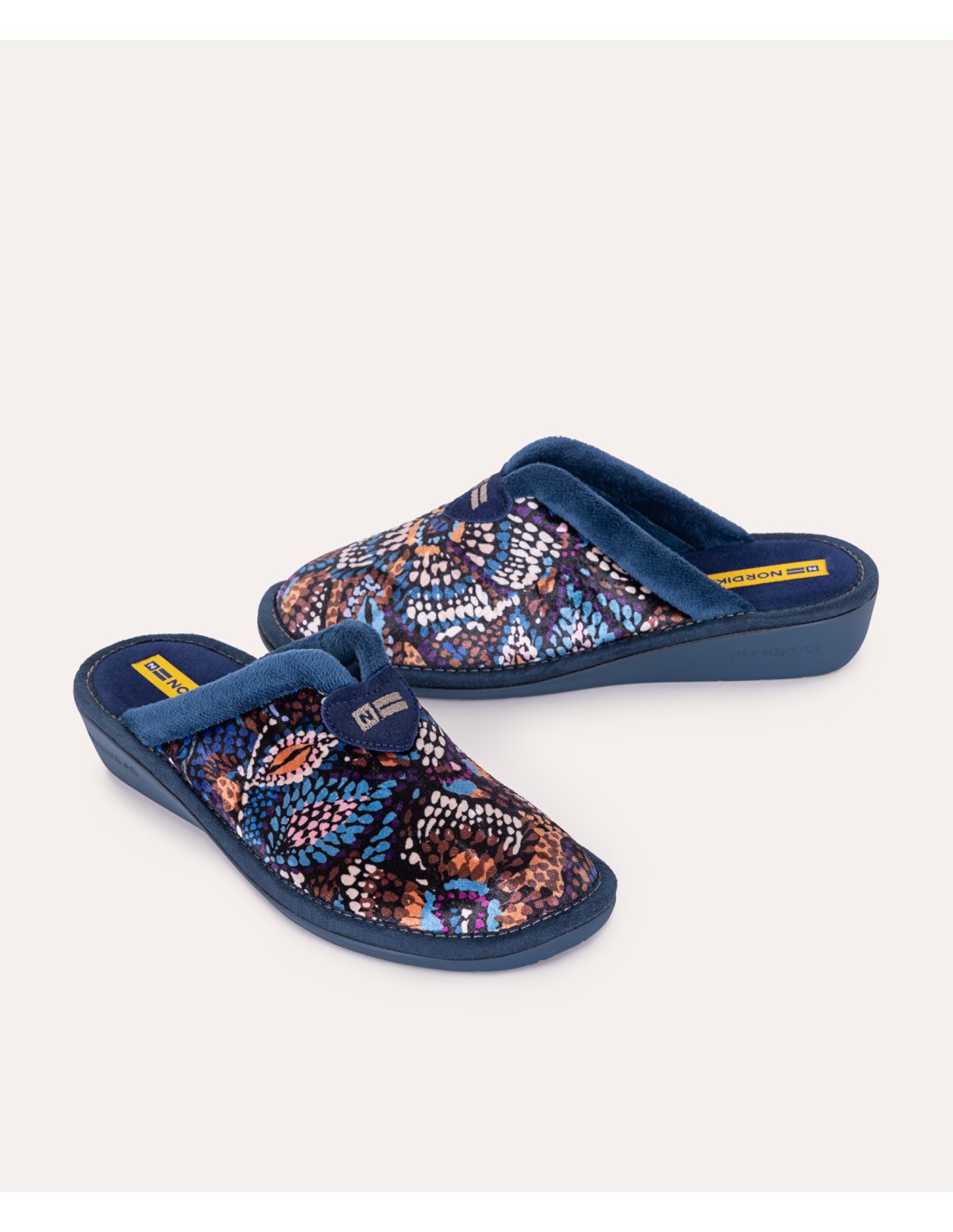 Nordikas 2155 Womens Mule Slippers Multi