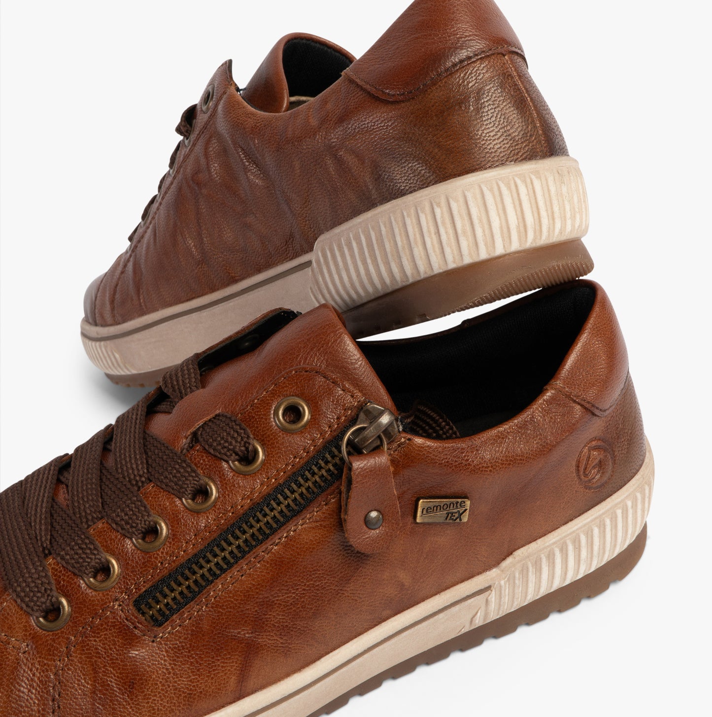 D0700-22 Womens Side Zip Casual Shoes Brown