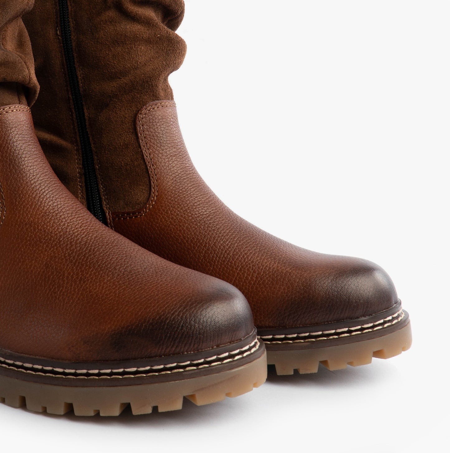 D0B80-24 Womes Side Zip Ankle Boots Brown