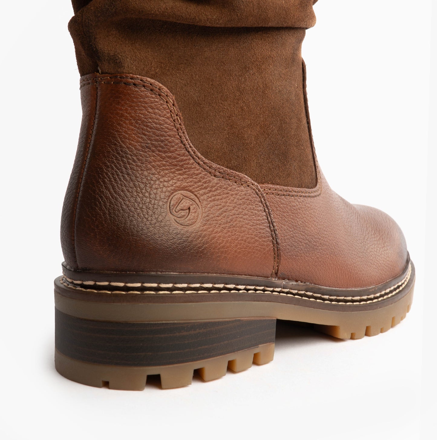 D0B80-24 Womes Side Zip Ankle Boots Brown