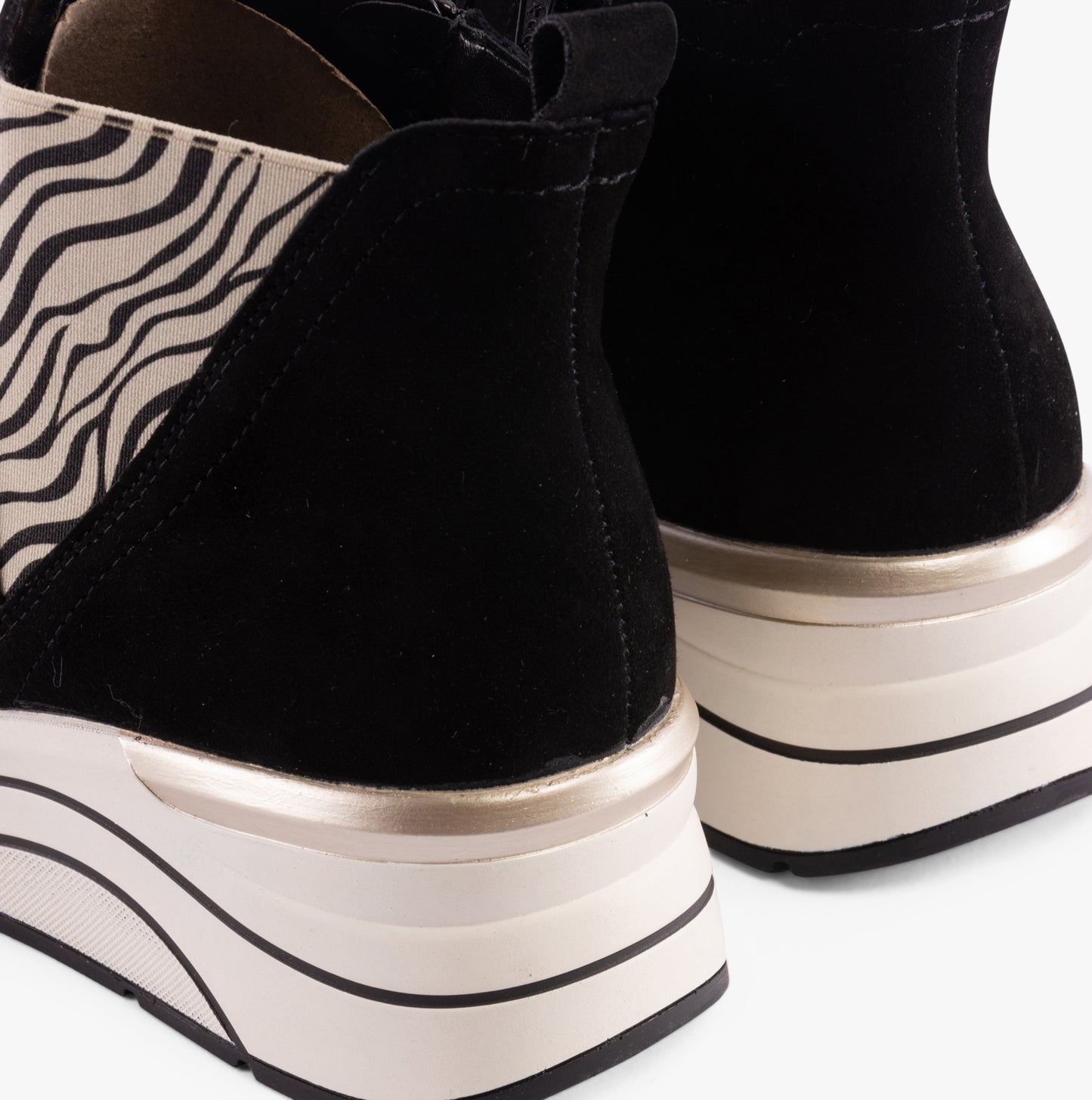 D0T75-03 Womens Boots Black