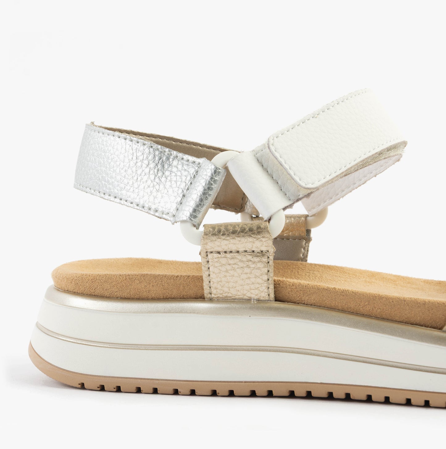 D1J57-90 Womens Sandals Metallic