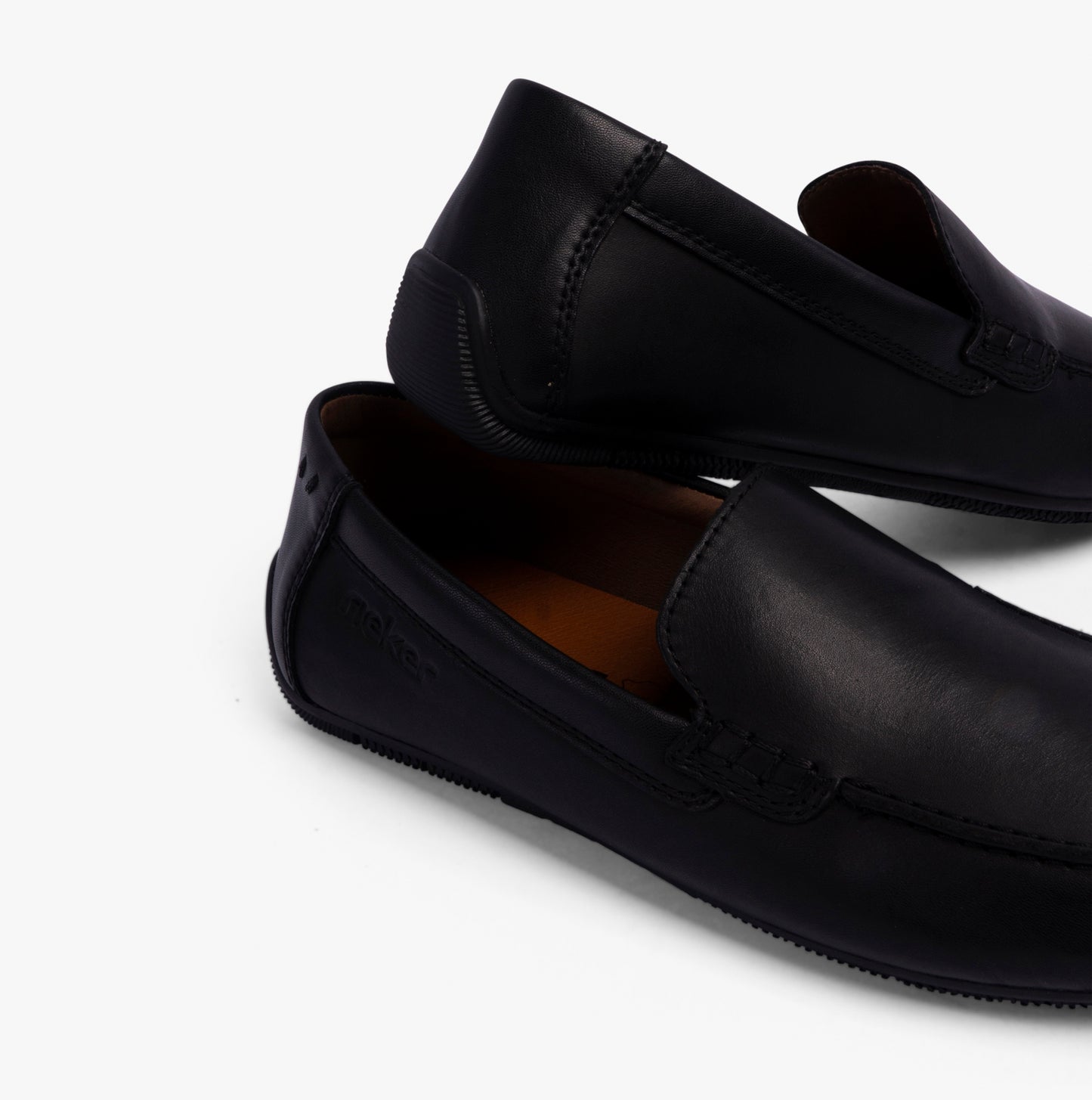 09557-00 Mens Loafers Black