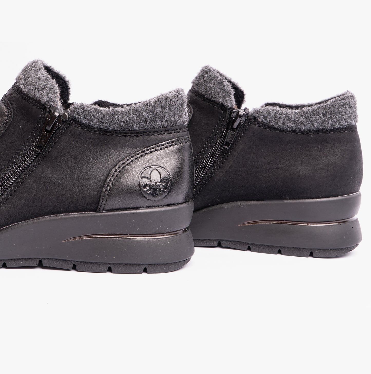 L4854-00 Womens Leather Boots Black