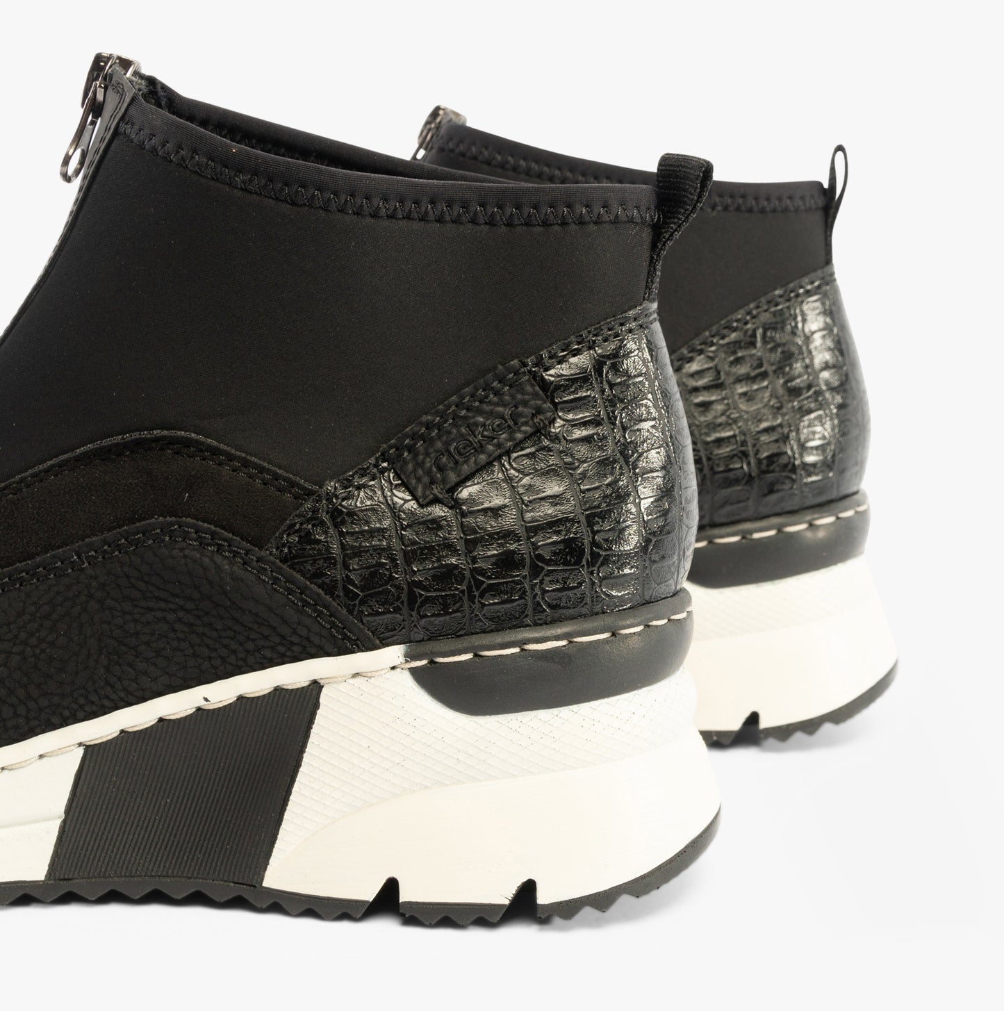 N6352-00 Womens Boots Black