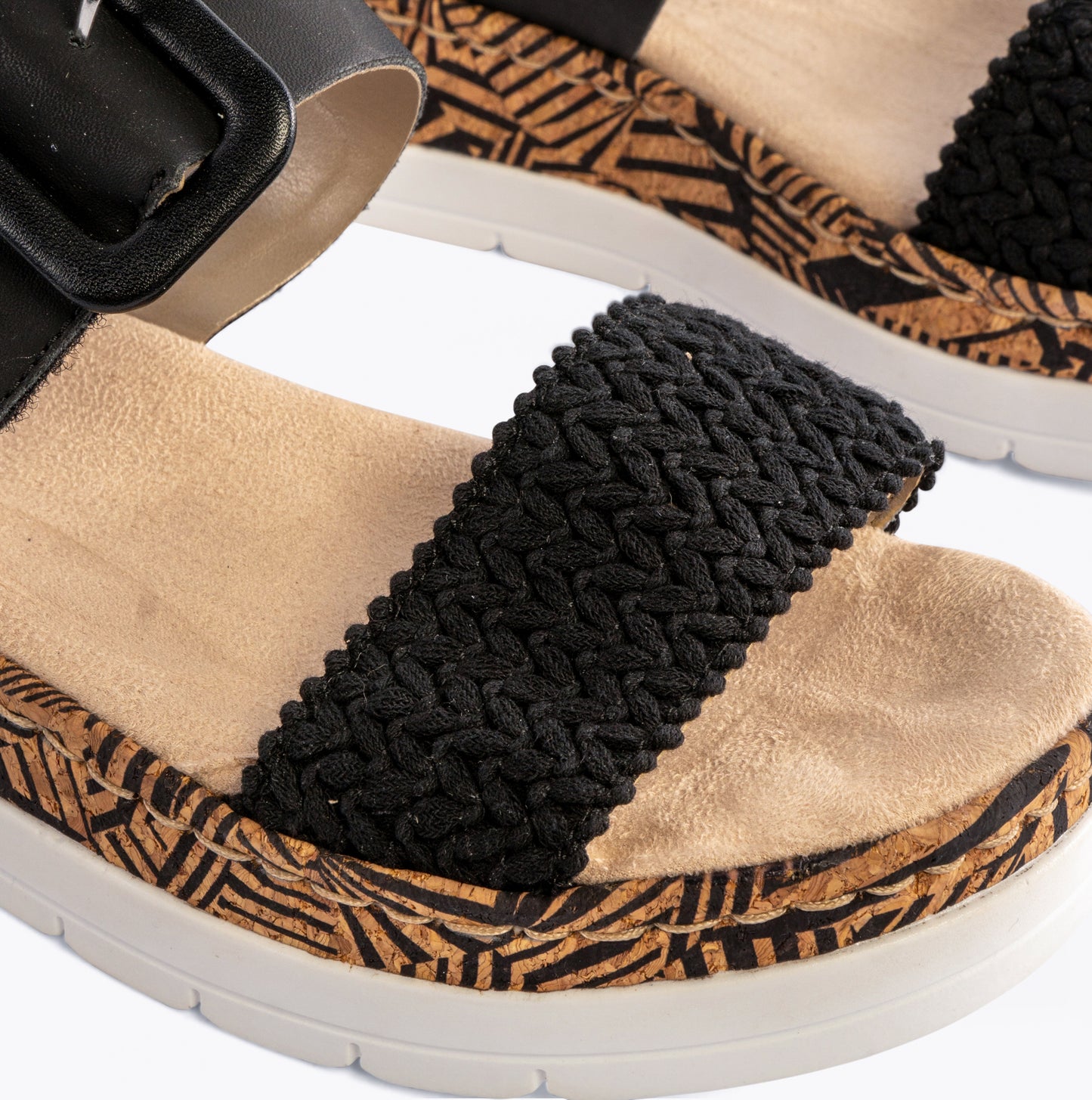 V3950-00 Womens Sandals Black