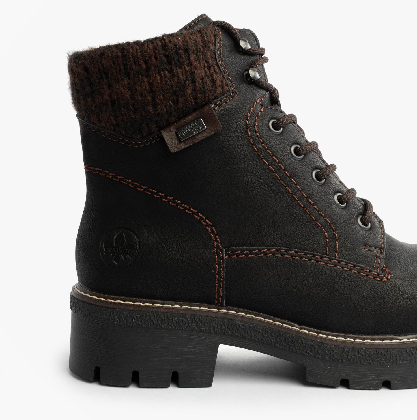 Y8130-00 Womens Boots Black