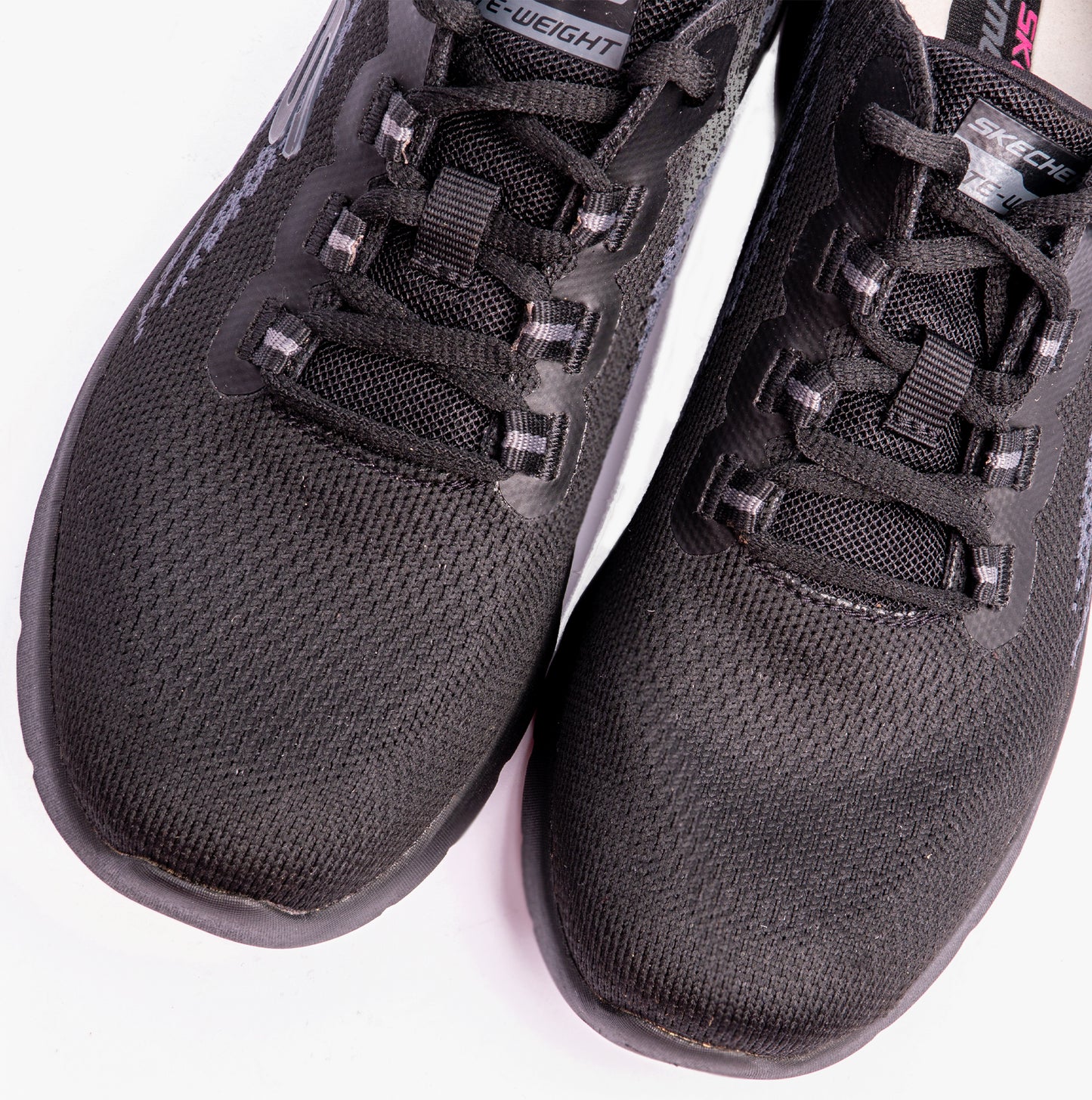 Skechers 149546/BBK DYNAMIGHT 2.0-DAYTIME STRIDE Womens Lace-Up Trainers Black