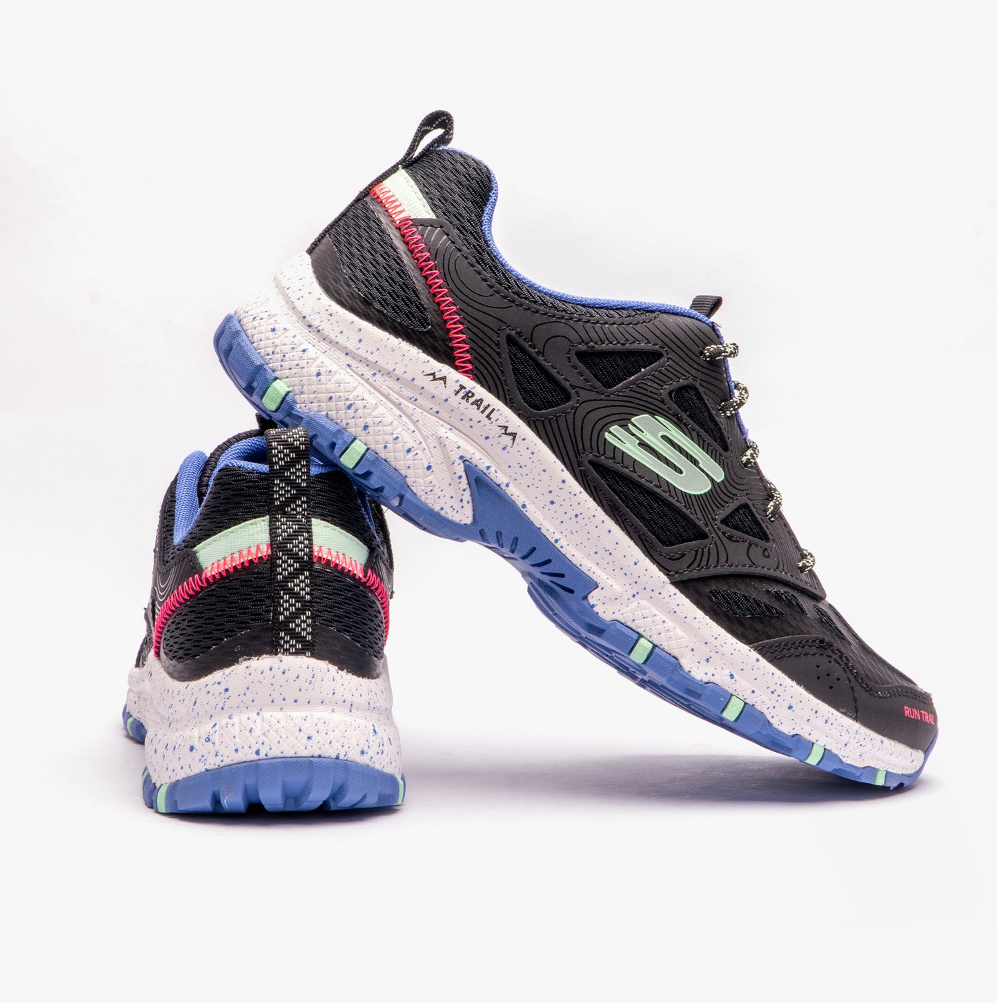Skechers 149821/BMLT HILLCREST-PURE ESCAPADE Womens Hiking Trainers Black/Multi
