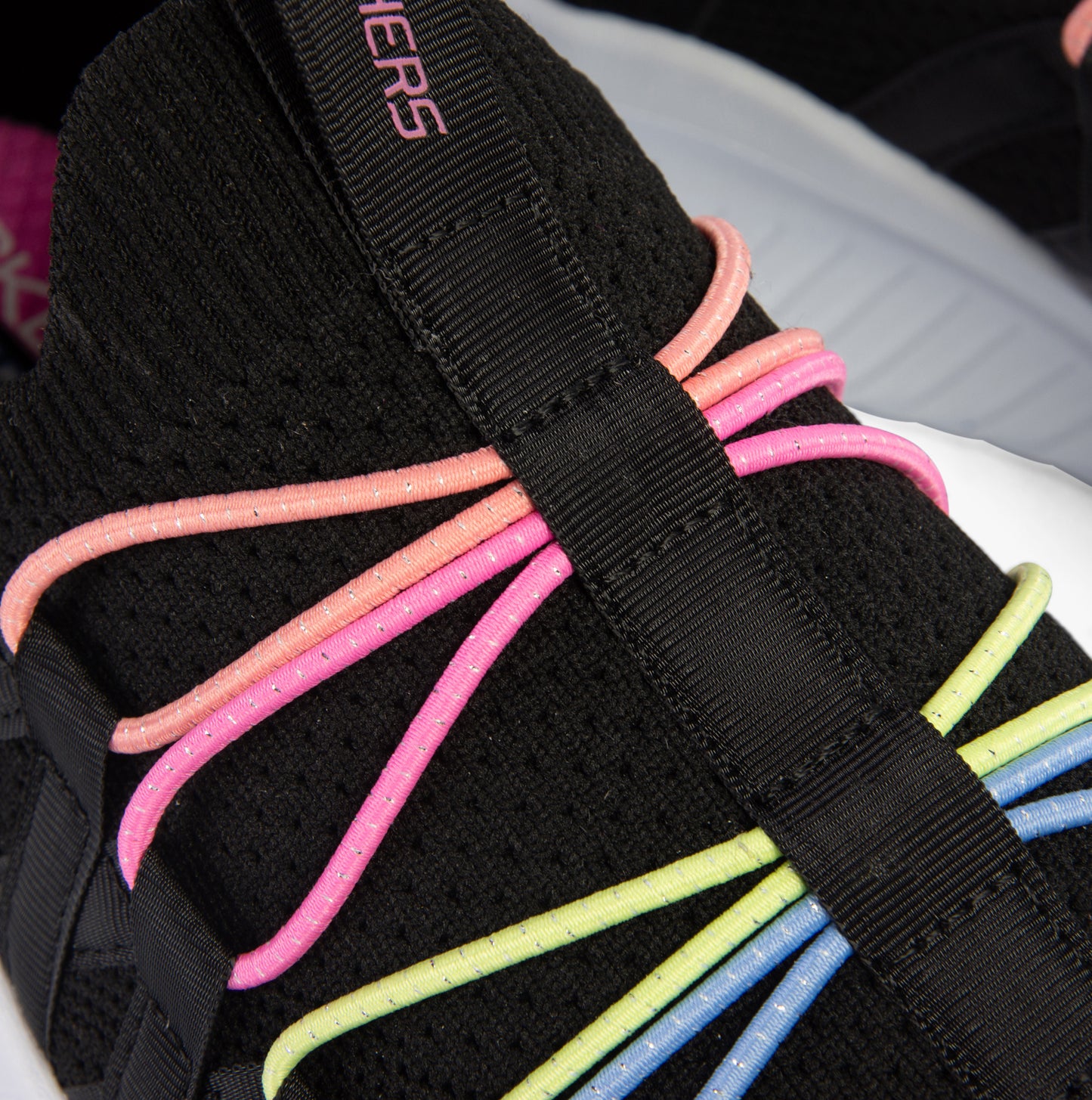Skechers 303824L/BKMT ULTRA FLEX 3.0 - BUNGEE FUN Girls Trainers Black/Multi