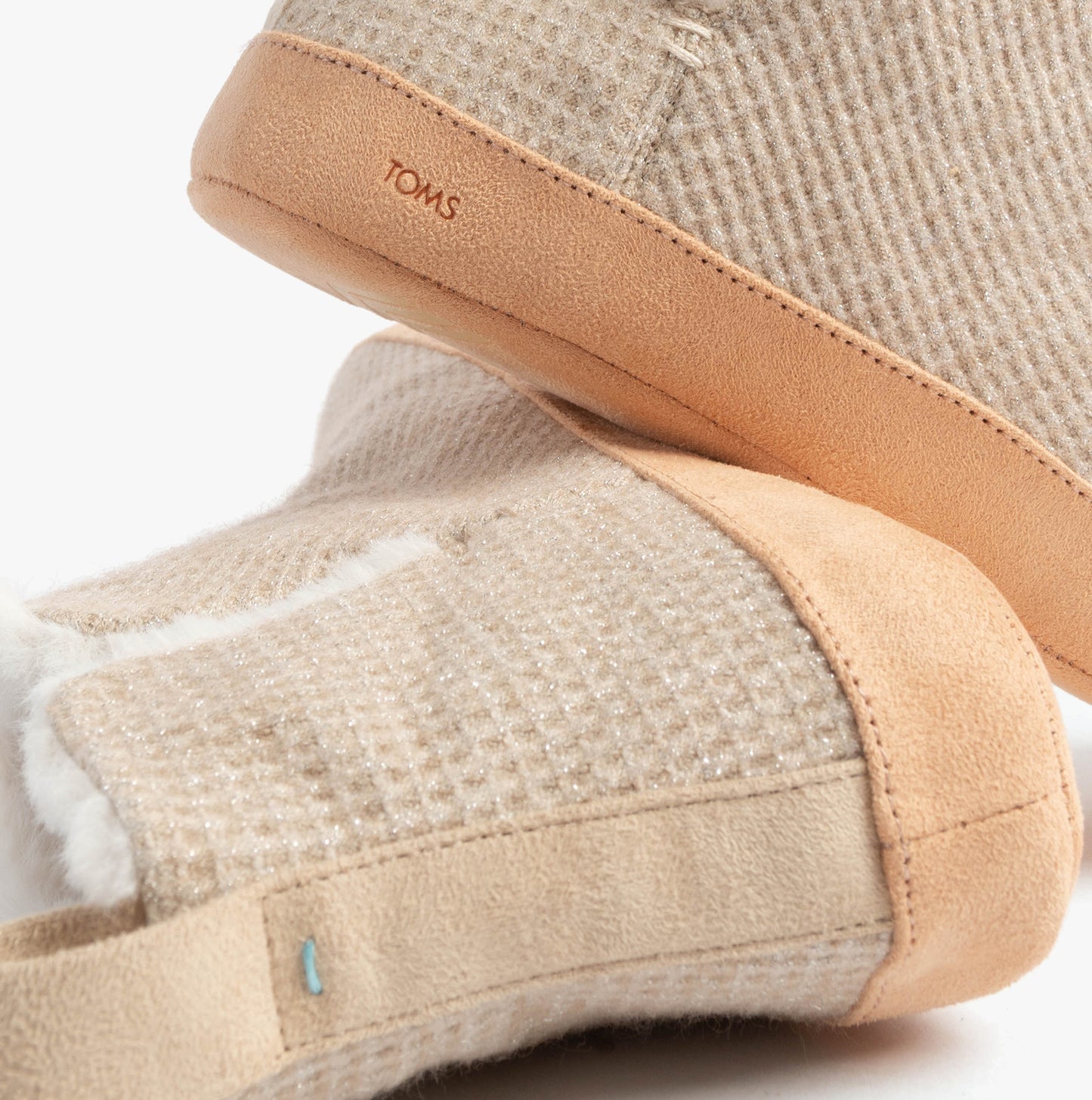 LOLA Womens Slippers Oatmeal