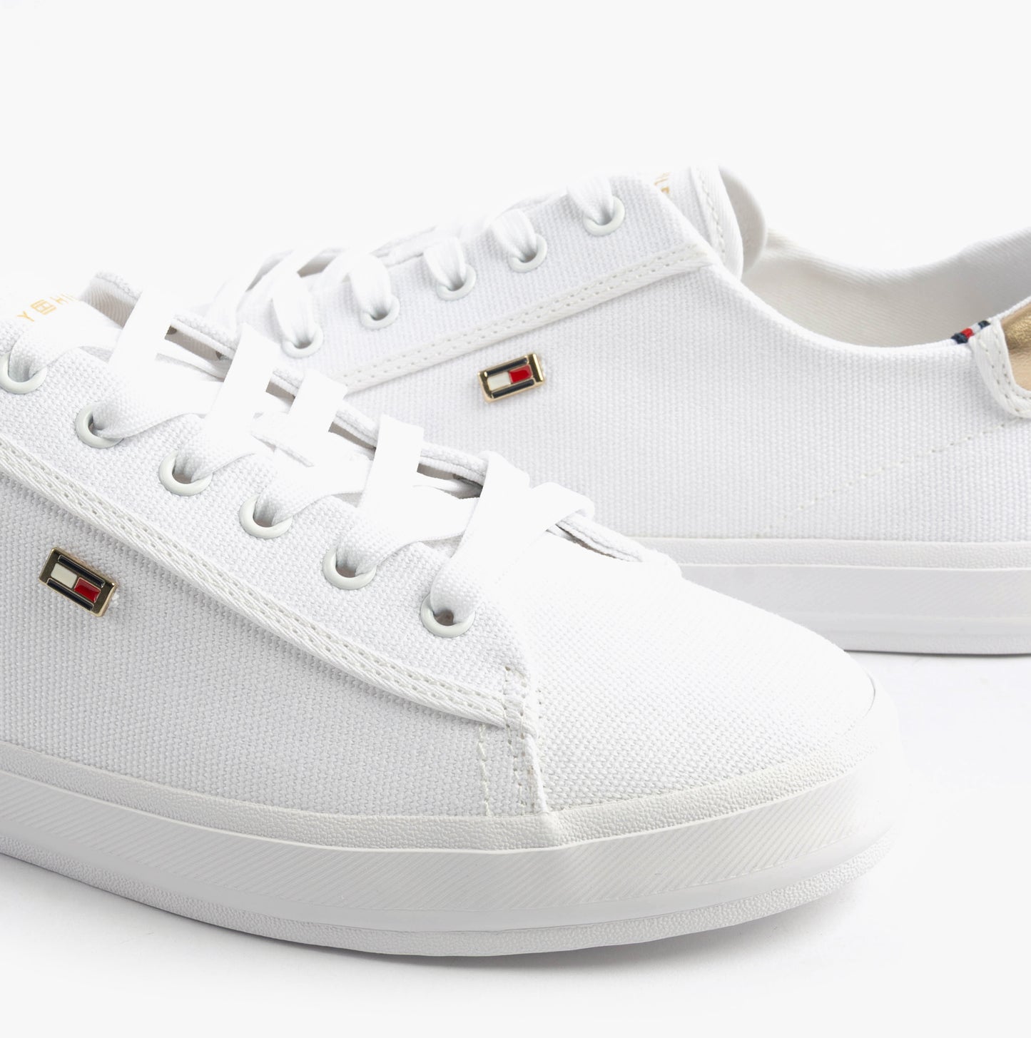 Tommy Hilfiger CANVAS METALLIC HEEL Womens Trainers White