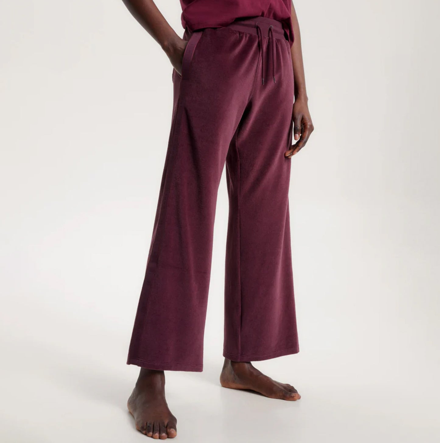Tommy Hilfiger PANTS VELOUR Womens Pants Deep Burgundy