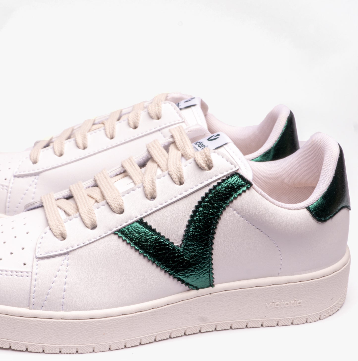 MADRID FAUX LEATHER & METAL Womens Trainers Botella